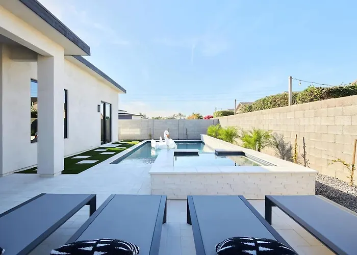 Luna Luxe - Private Pool - Hot Tub - Fire Pit Holiday home