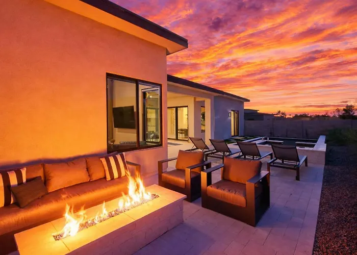 Luna Luxe - Private Pool - Hot Tub - Fire Pit Holiday home